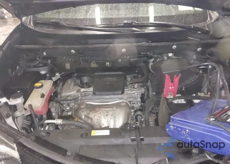 2016 Toyota Rav4 Se z USA, uszkodzony, nr VIN 2T3JFREV2GW443395